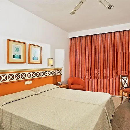 Globales Park 4*
