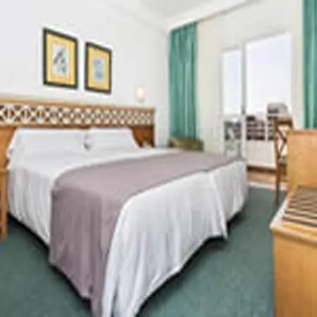 Globales Park 4*